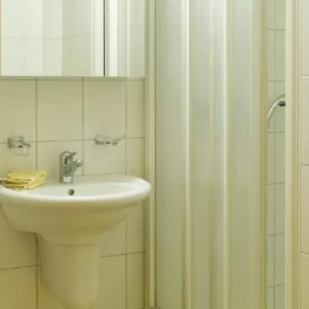 Apartamento Graebi Appartement-fewo- Dusche Und Bad- Wc 8-bettwohnung By Interhome